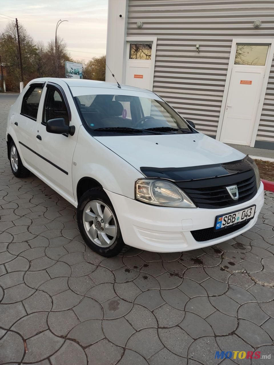 2010' Dacia Logan photo #2