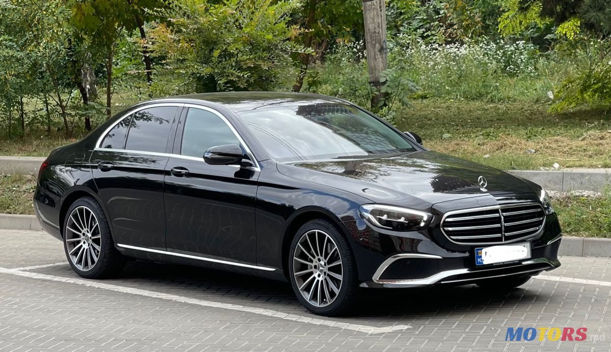 2020' Mercedes-Benz E Класс photo #1