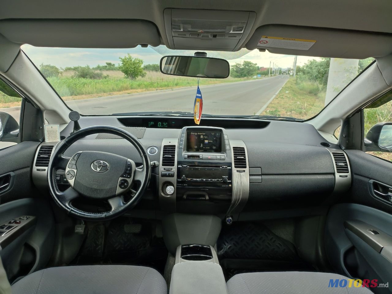 2008' Toyota Prius photo #6