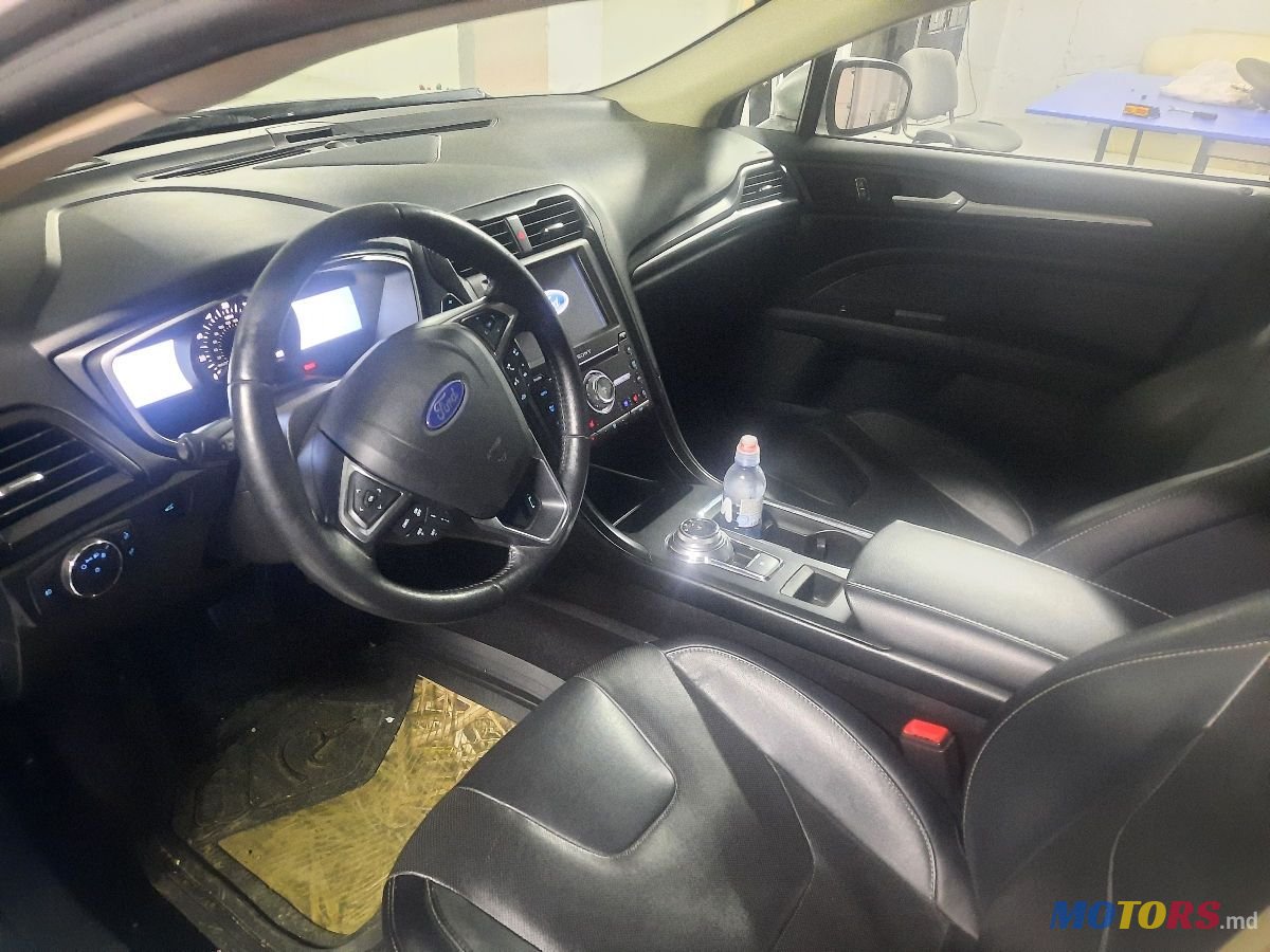 2019' Ford Fusion photo #2