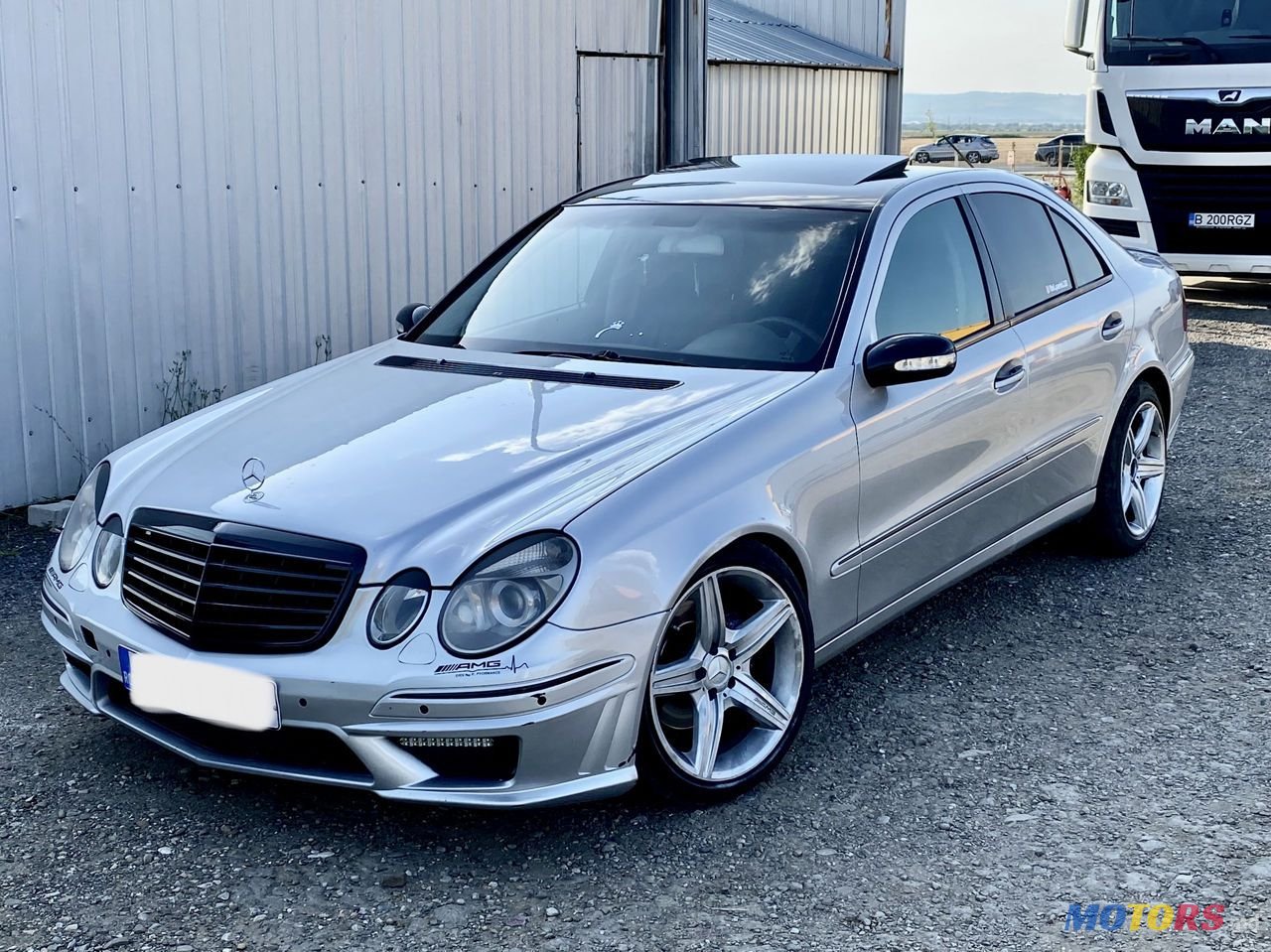 2004' Mercedes-Benz E Класс photo #2
