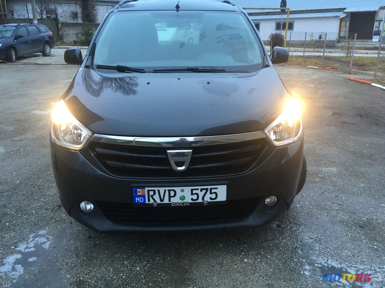 2013' Dacia Lodgy photo #1