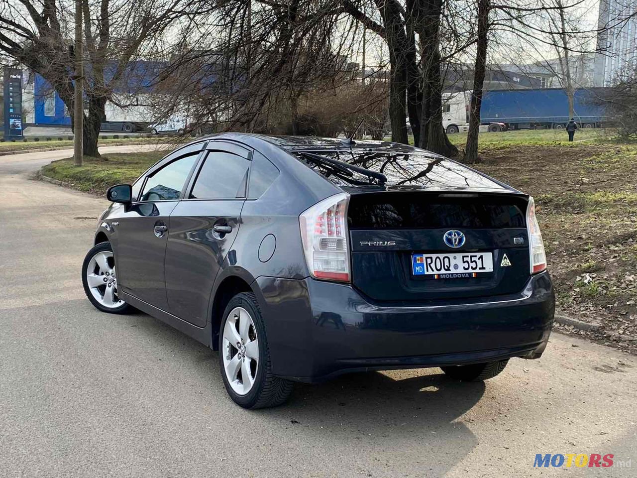 2010' Toyota Prius photo #5