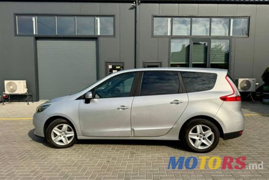 2014' Renault Grand Scenic photo #4