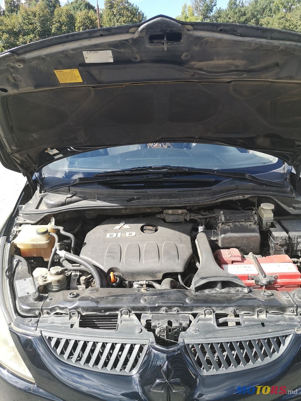 2006' Mitsubishi Grandis photo #6