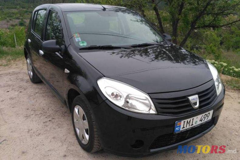 2009' Dacia Sandero photo #1