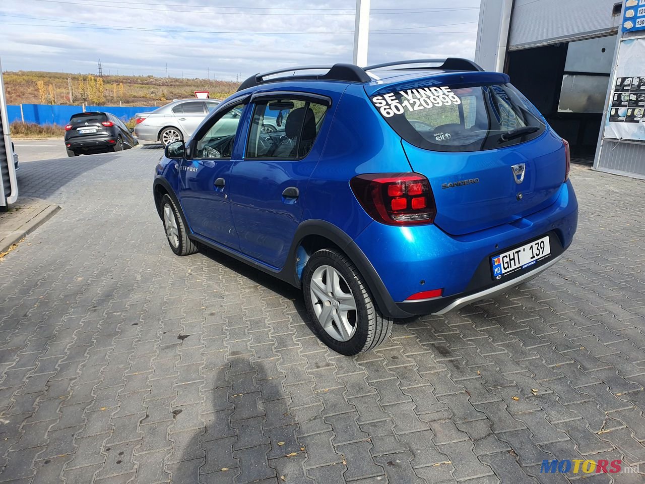 2015' Dacia Sandero Stepway photo #4
