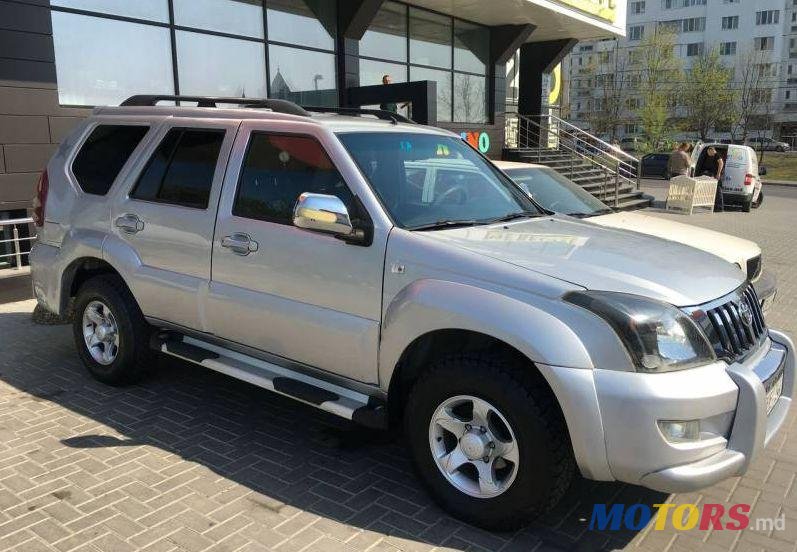 2009' Toyota Land Cruiser Prado photo #1