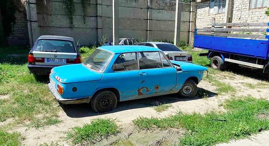 Acesta e probabil singurul BMW importat în Moldova pe vremea URSS, iar acum urmează a fi restaurat