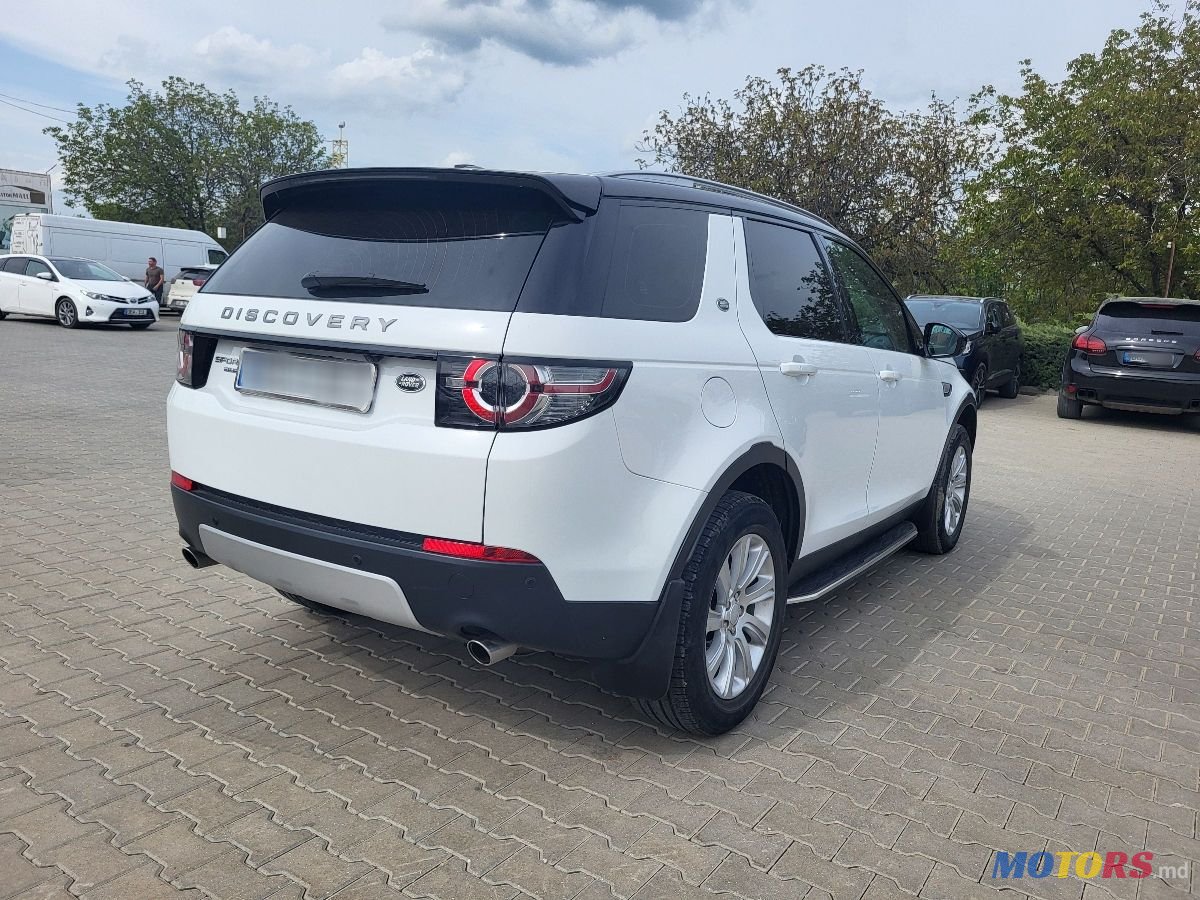 2016' Land Rover Discovery Sport photo #4