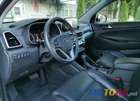2020' Hyundai Tucson photo #5