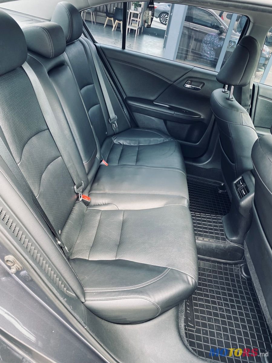 2015' Honda Accord photo #5