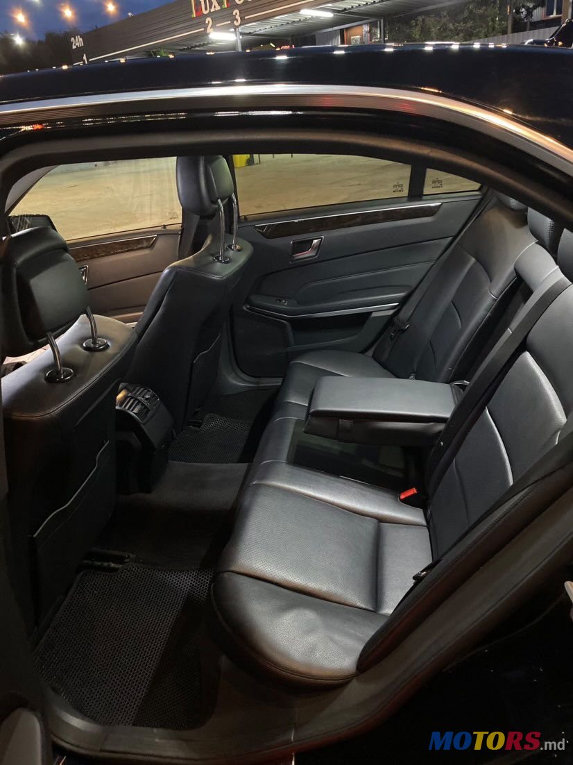 2011' Mercedes-Benz E Класс photo #4