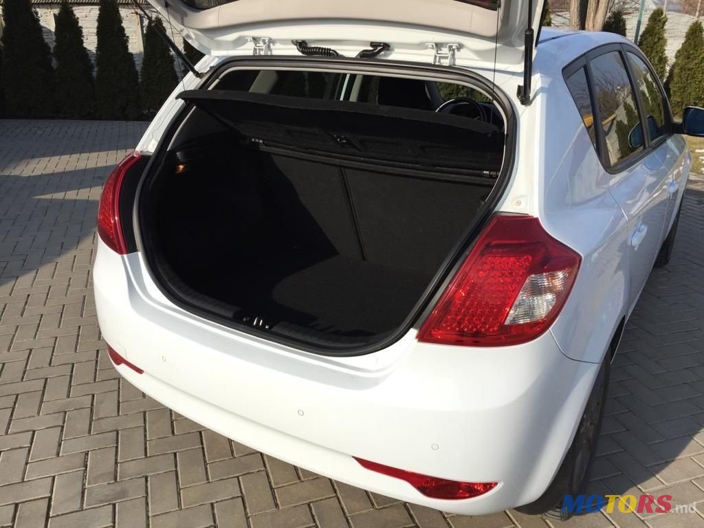 2011' Kia Ceed photo #5