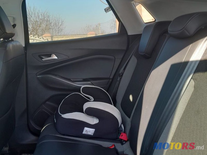 2020' Opel Grandland X photo #3