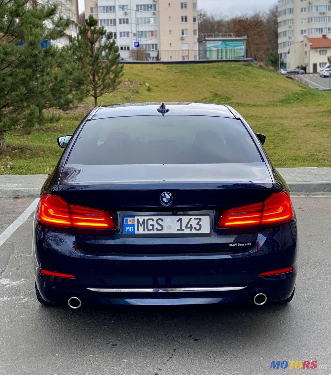 2017' BMW 5 Series photo #5