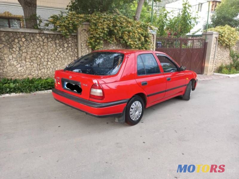 1994' Nissan Sunny photo #1