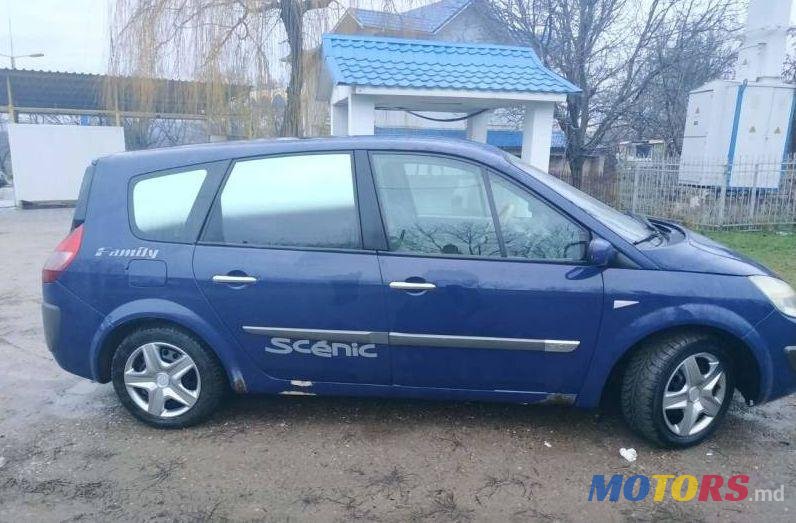 2005' Renault Grand Scenic photo #3