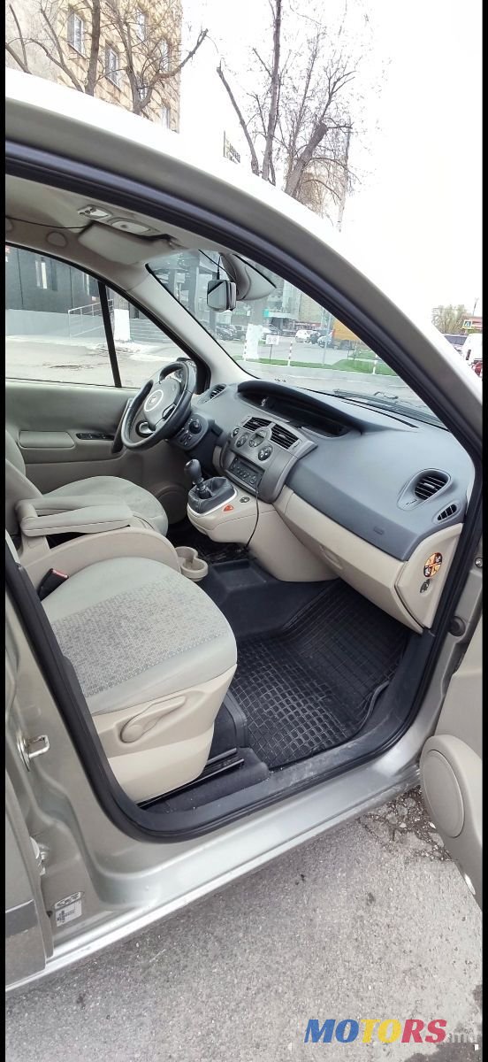 2007' Renault Scenic photo #2