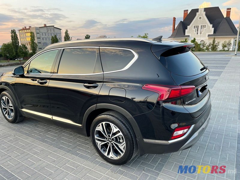 2019' Hyundai Santa Fe photo #6