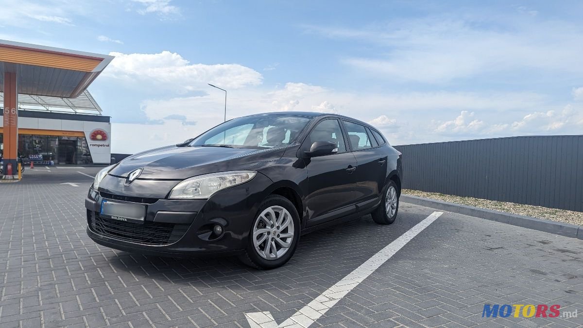 2010' Renault Megane photo #6