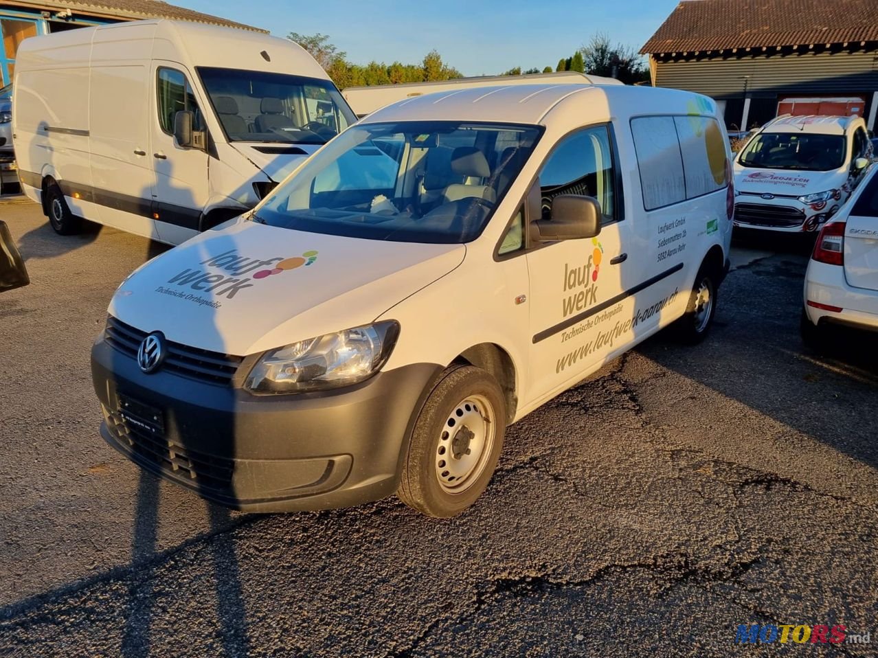 2012' Volkswagen Caddy photo #2