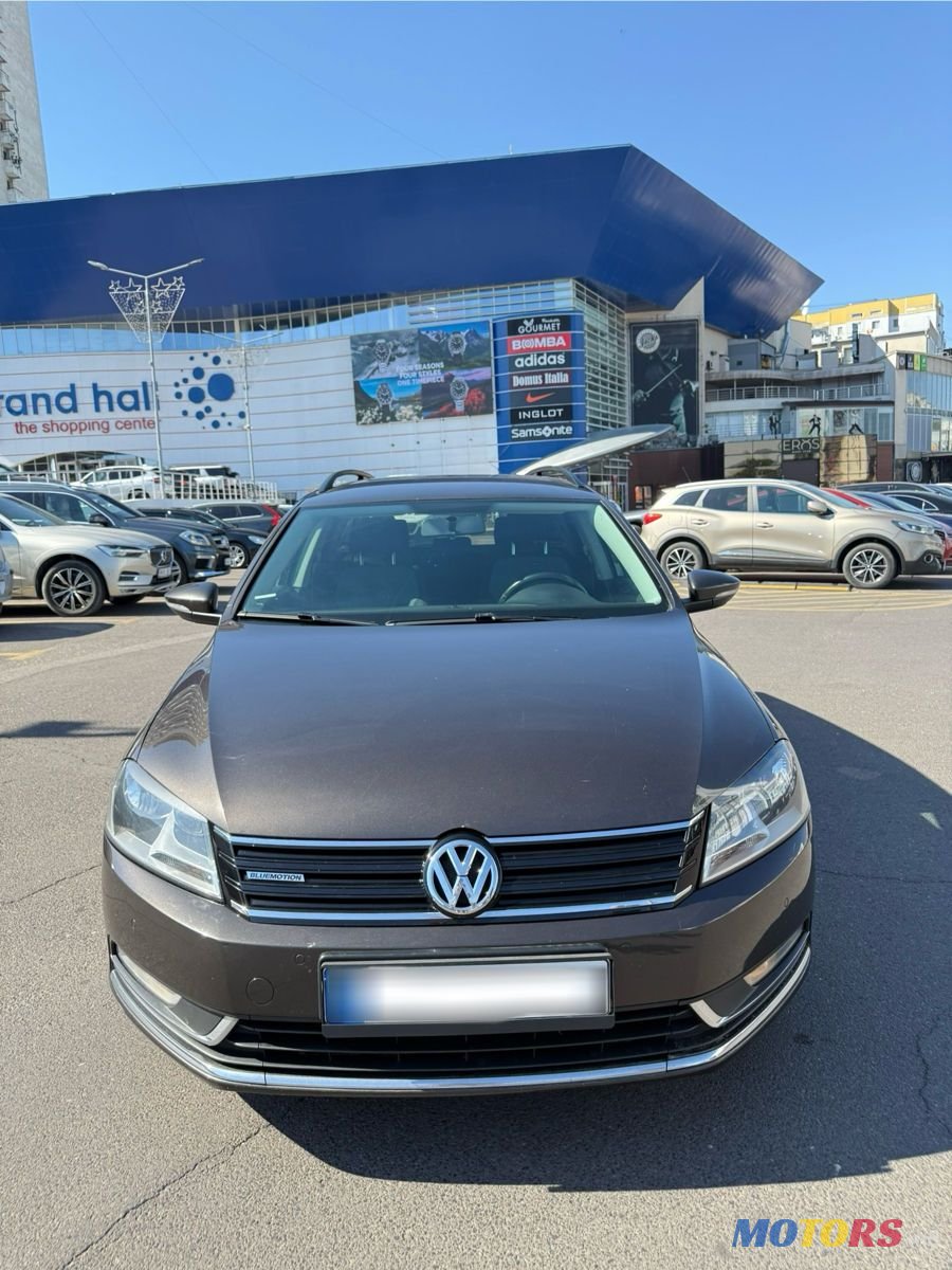 2014' Volkswagen Passat photo #2