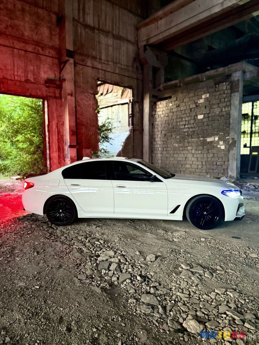 2017' BMW 5 Series photo #3