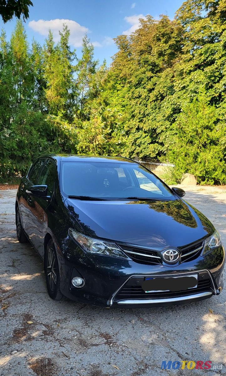 2015' Toyota Auris photo #1