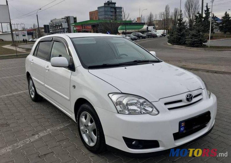 2007' Toyota Corolla photo #1