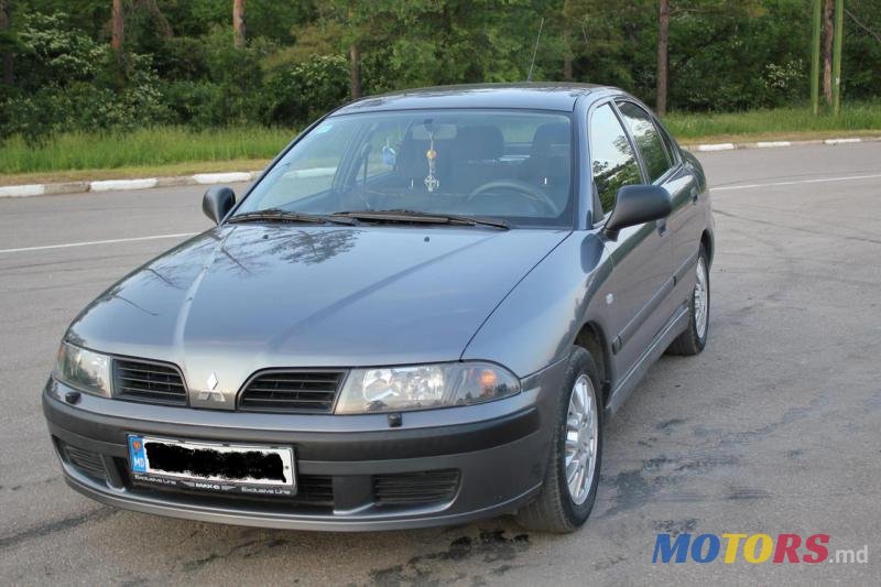 2003' Mitsubishi Carisma photo #1