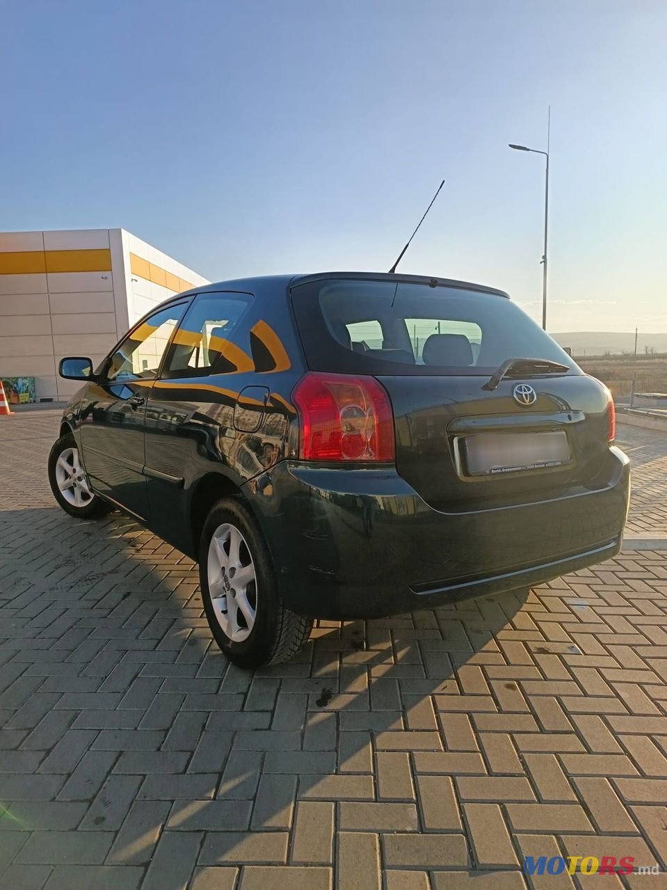 2005' Toyota Corolla photo #1