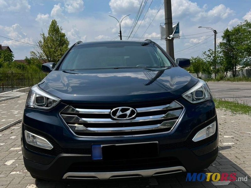 2014' Hyundai Santa Fe photo #4