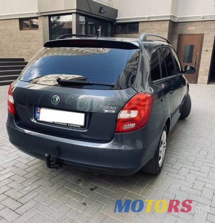 2011' Skoda Fabia photo #4