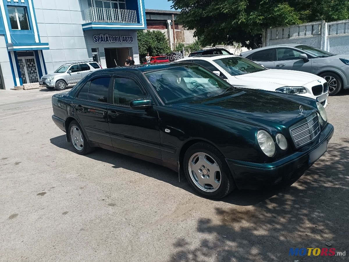 1999' Mercedes-Benz E-Class photo #3