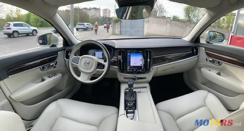 2017' Volvo S90 photo #5
