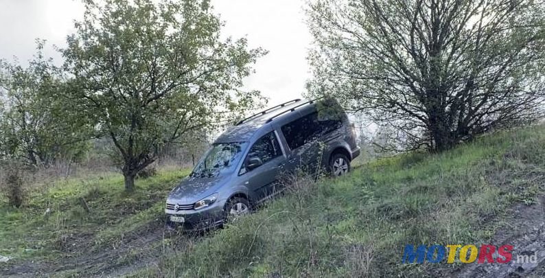 2013' Volkswagen Caddy photo #1