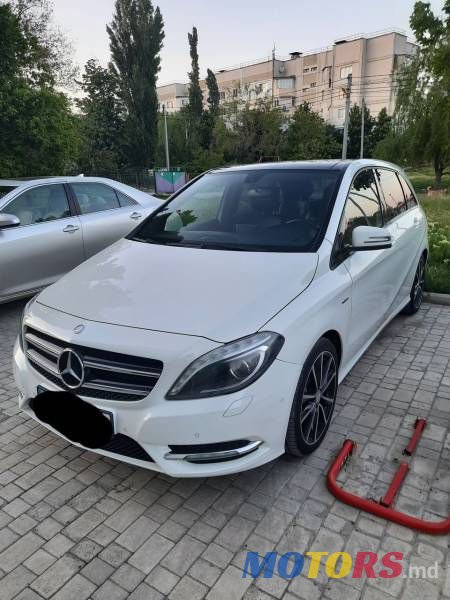 2012' Mercedes-Benz B photo #1