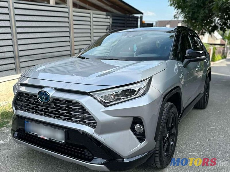 2019' Toyota RAV4 photo #1