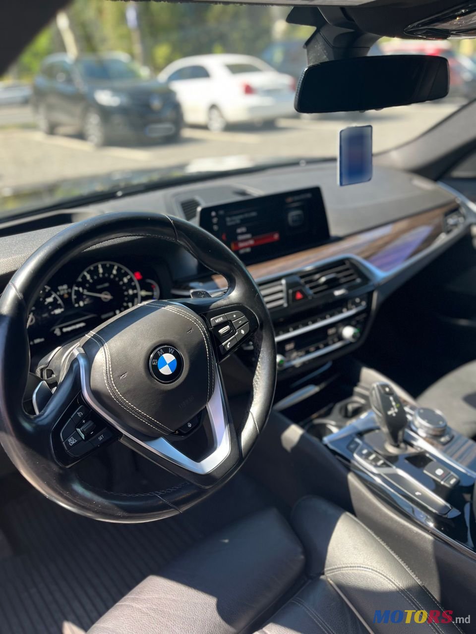 2017' BMW 5 Series photo #6