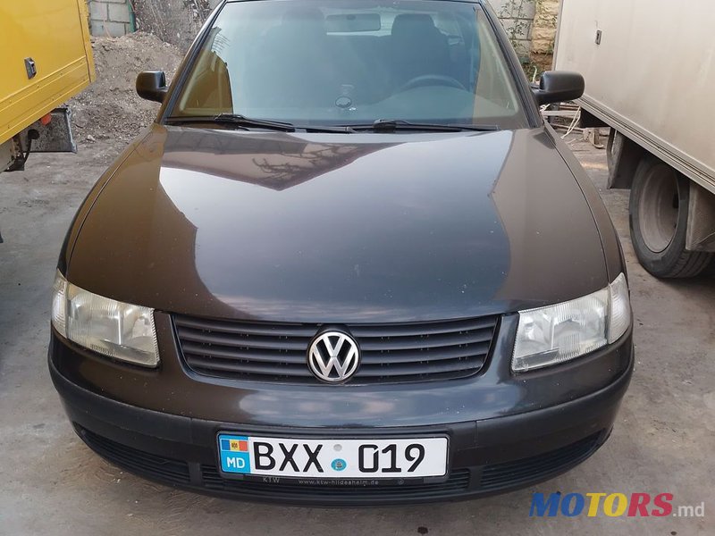 1998' Volkswagen Passat photo #5