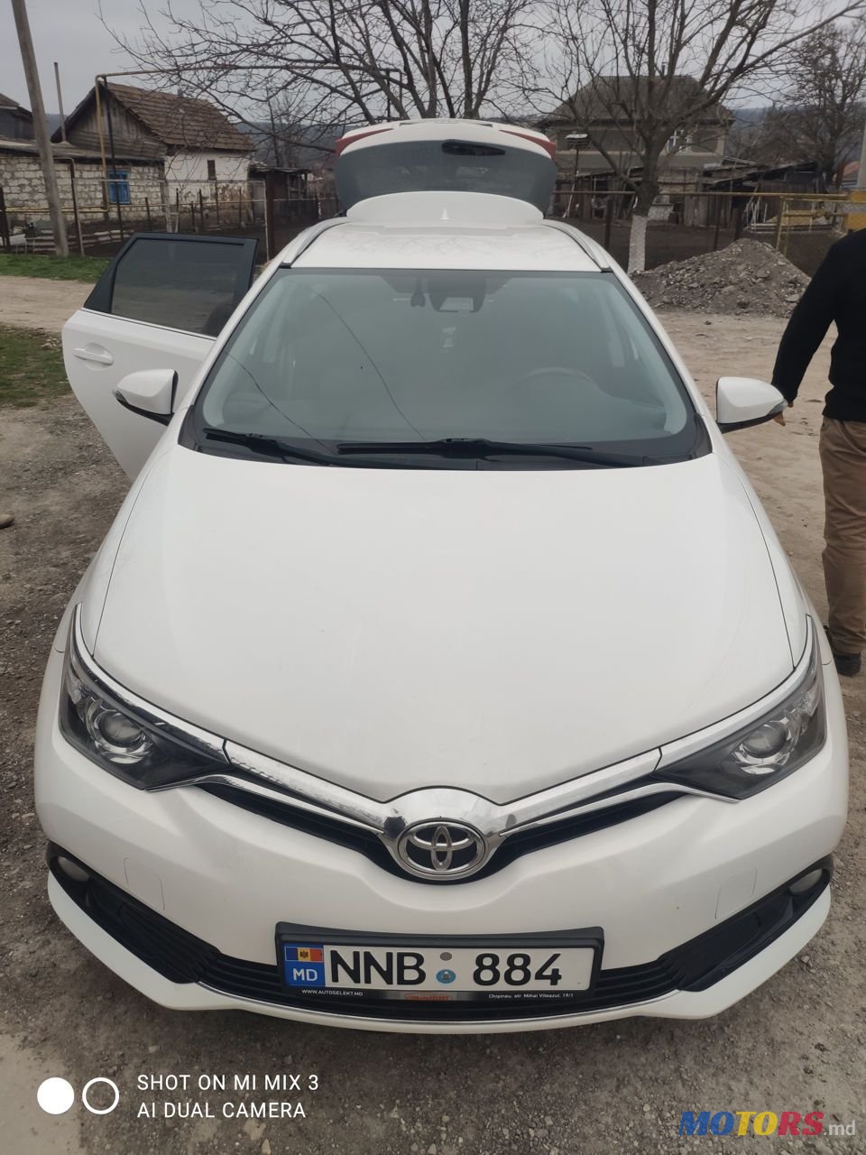 2017' Toyota Auris photo #2