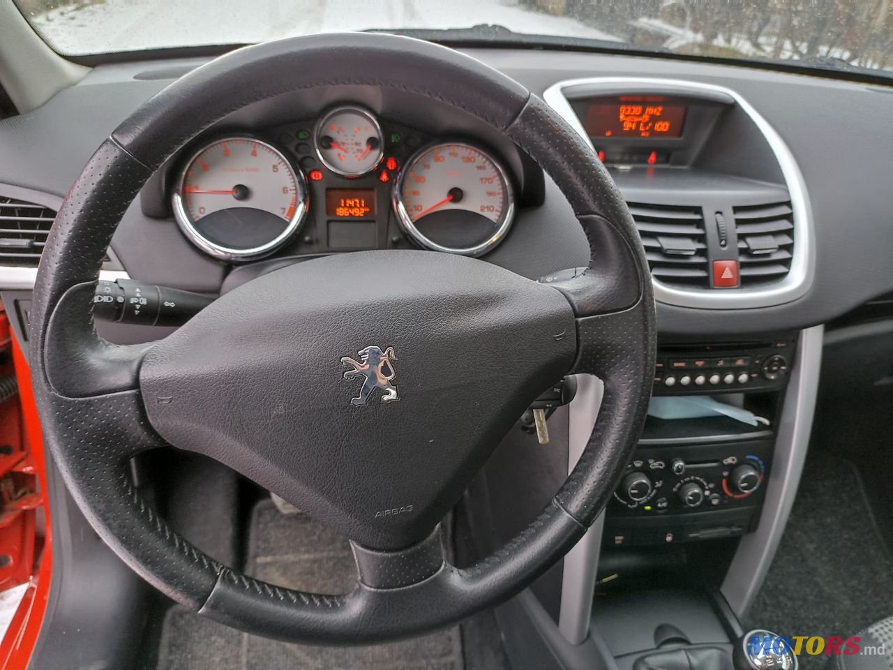 2010' Peugeot 207 photo #4