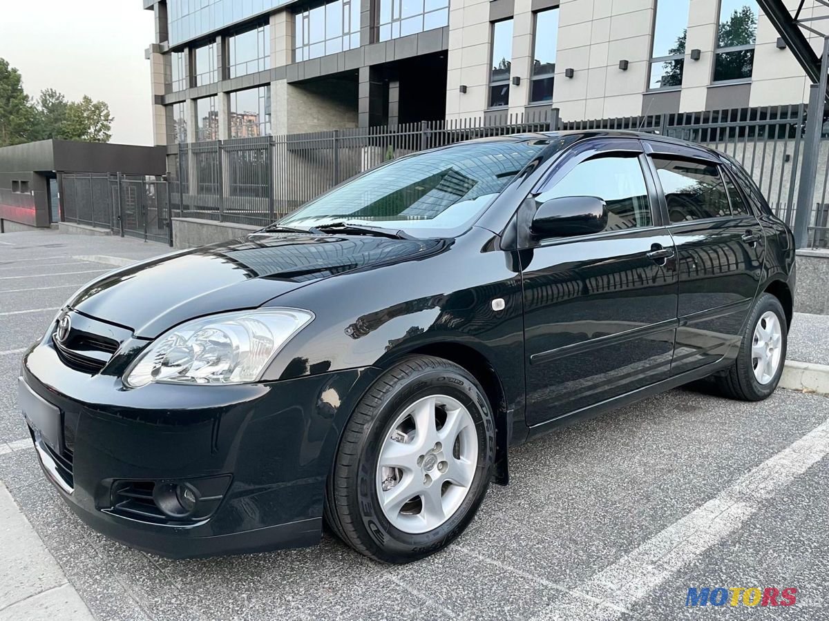 2006' Toyota Corolla photo #1