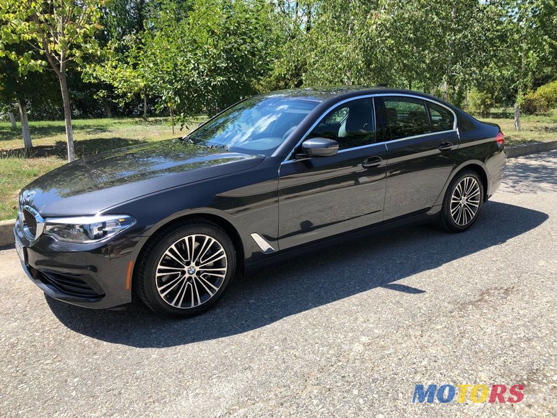 2019' BMW 5 Series photo #3