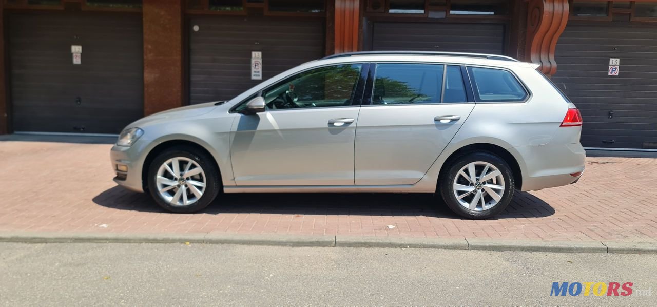 2013' Volkswagen Golf photo #3