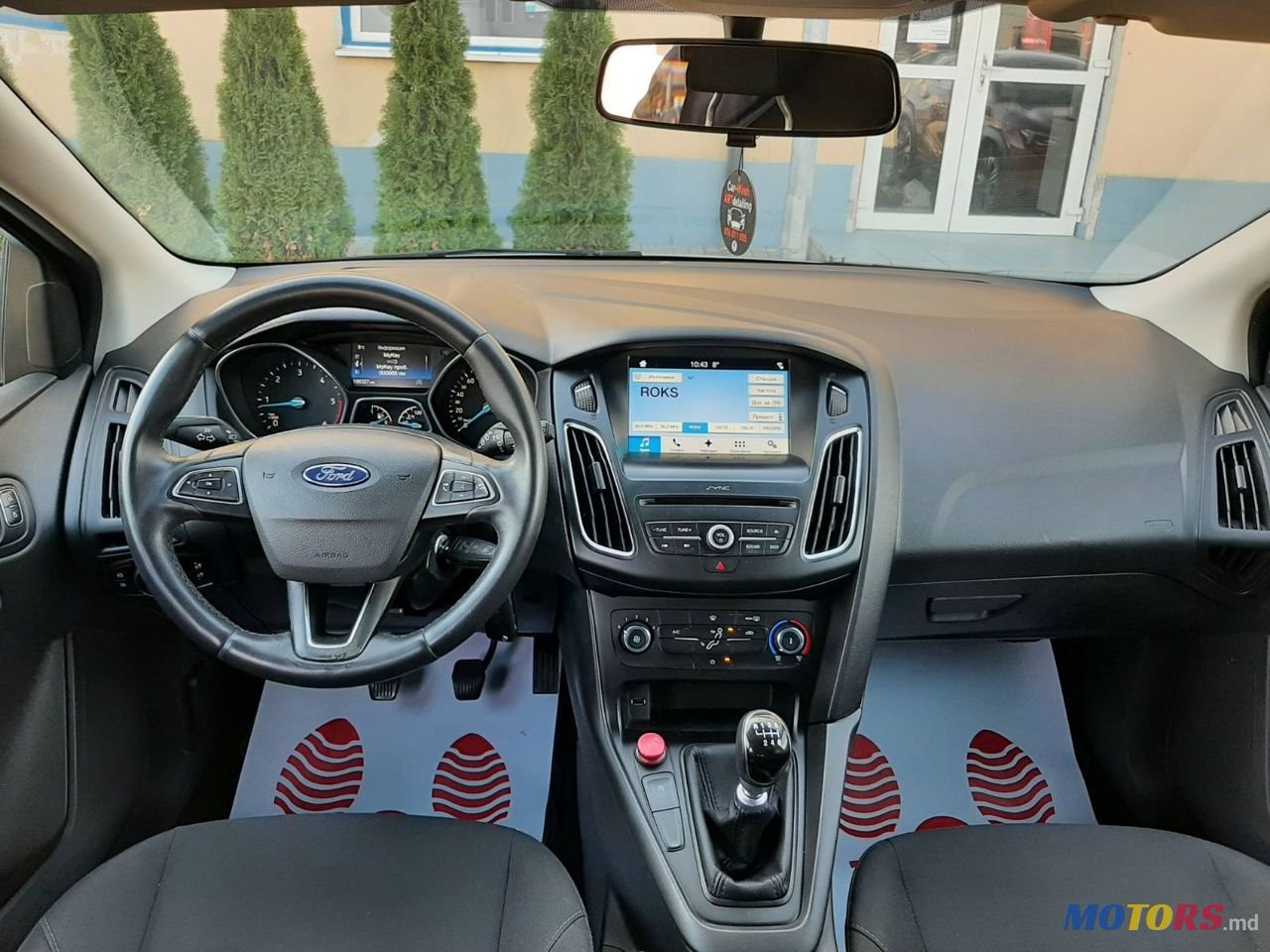 2017' Ford Focus photo #5