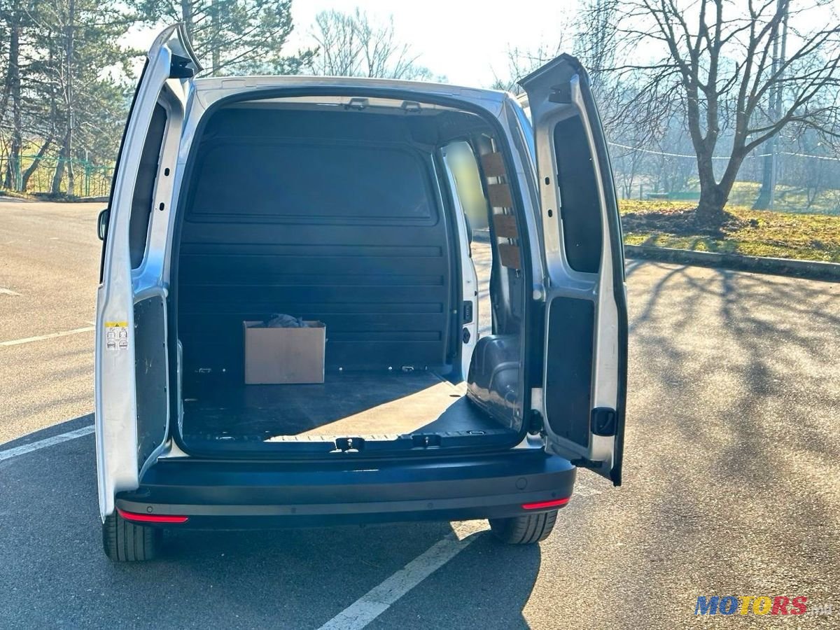 2020' Volkswagen Caddy photo #6