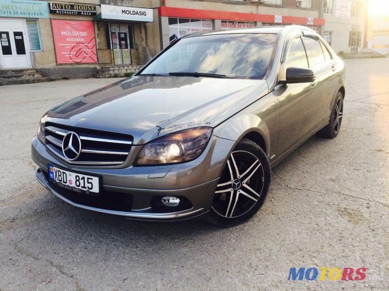 2009' Mercedes-Benz C-Class photo #2