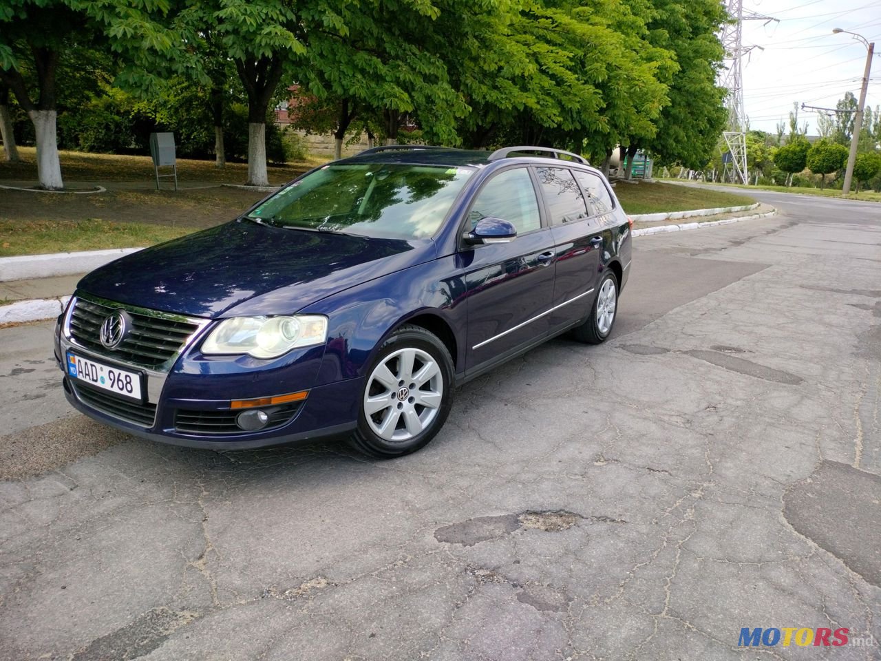 2005' Volkswagen Passat photo #2